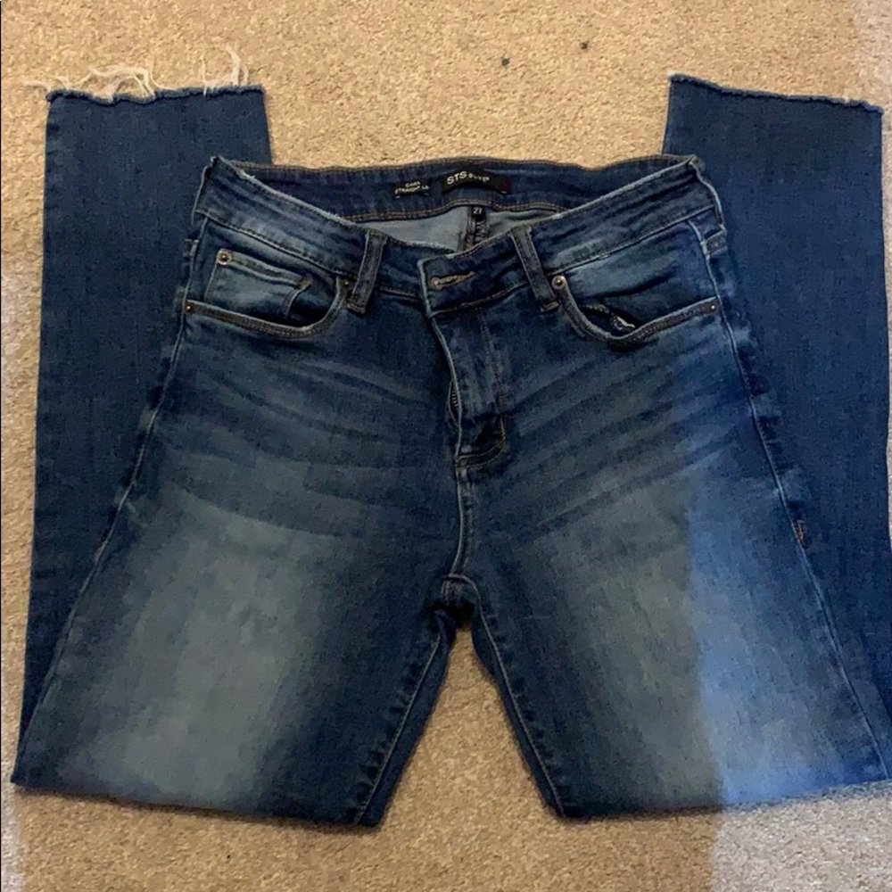 Cara Jeans